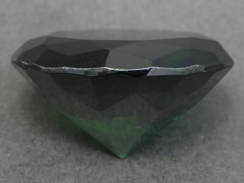 Krištáľový diamant tmavozelený